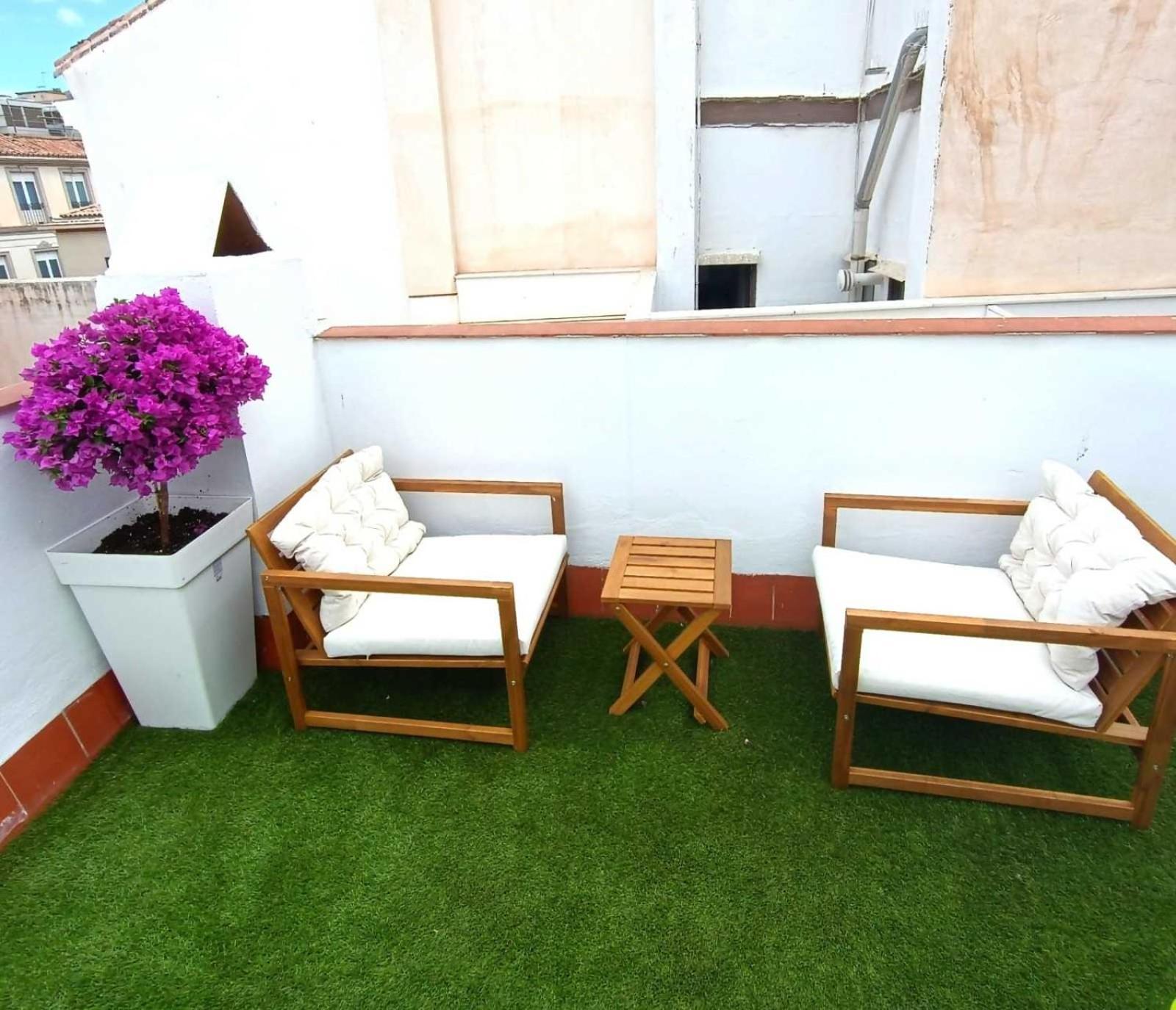 Apartamentos Larios Málaga Eksteriør bilde
